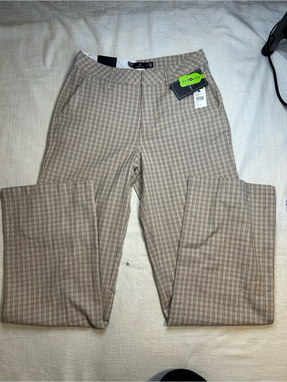Volcom Plaid Dress Pants Mid Rise Straight Leg Regular Fit 24 33" Inseam Pockets